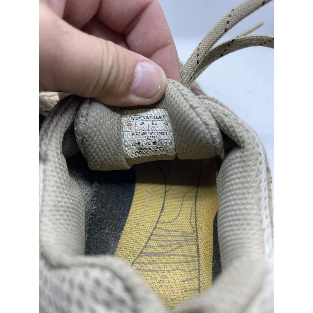 The North Face Womens Hiking Shoes Gray 616273 Suede Waterproof 7.5